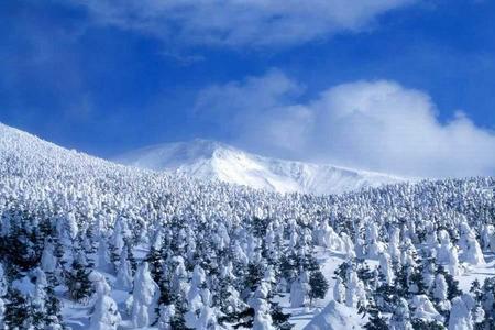 几月份长白山有雪但是不冻冰