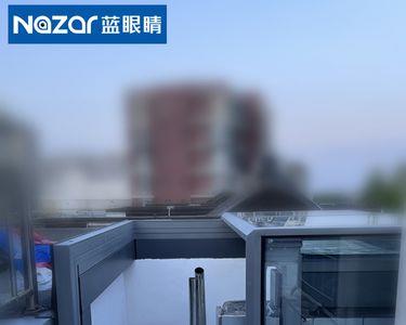 楼梯顶出口玻璃滑盖用什么玻璃