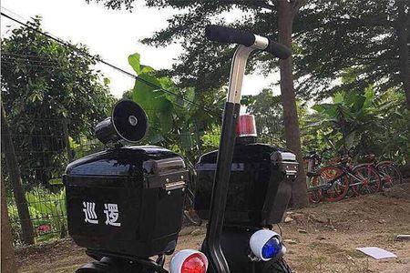 平衡车充电时候是绿灯