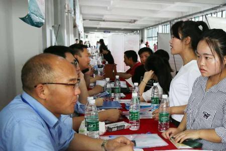 医院校招和社招的区别