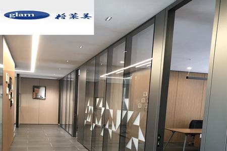 隔断条用铝合金还是实木