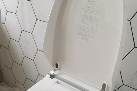 儿童马桶的安装法