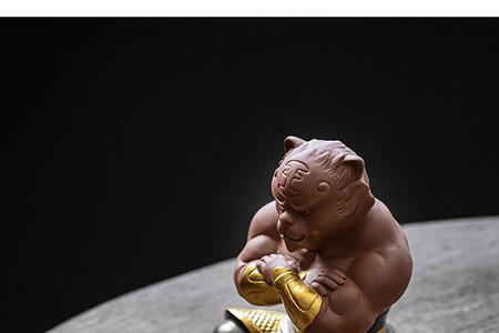 虎灵精怪是成语吗