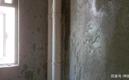 水泥被雨水淋湿后凝固了怎么办
