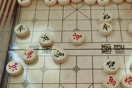 6岁儿子着迷下象棋怎么办