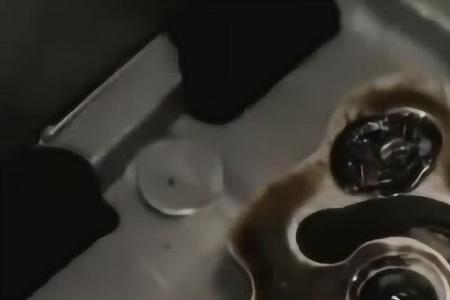 摩托车水箱有异响滋滋的
