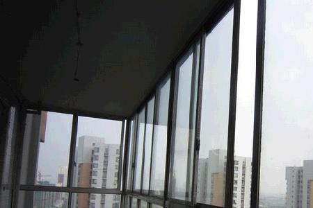 断桥窗是用亮光还是磨砂面好