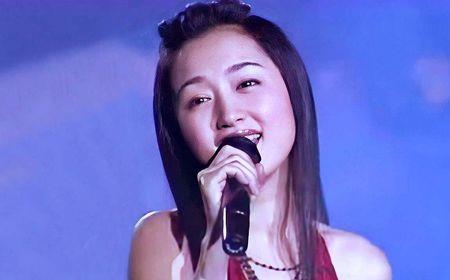杨钰莹头一首歌是哪一首