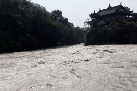 赵朴初写都江堰的诗