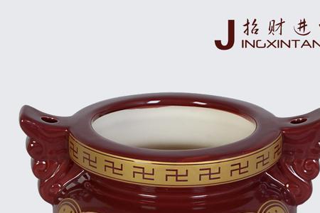 家里的香炉能用水洗吗
