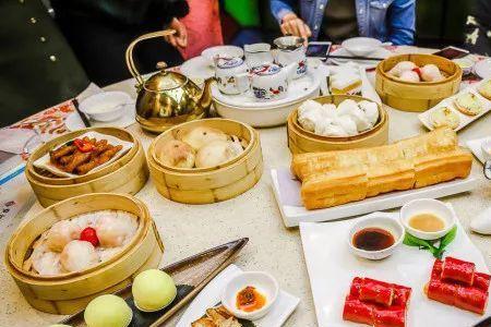 广东人喝早茶为什么会洗碗筷