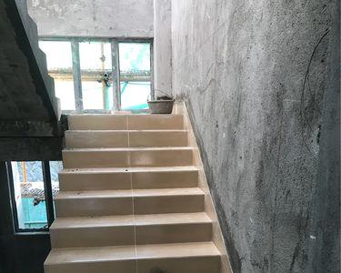 楼梯地脚线斜角怎么全算
