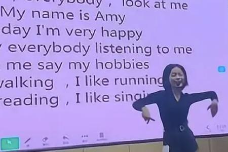 讲台上有什么的英语怎么说