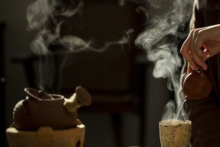 闻香心已醉下联
