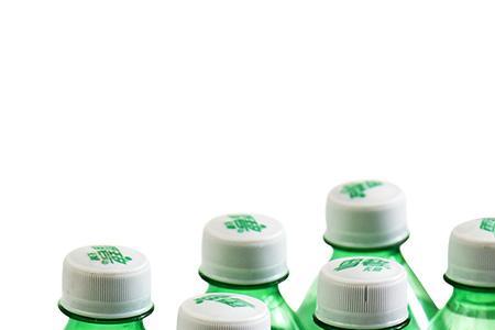 雪碧瓶盖绿色是真的吗