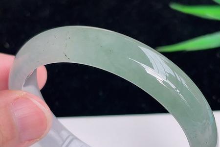 卯水翡翠手镯好吗