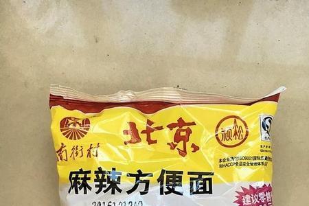 干脆面是谁发明的