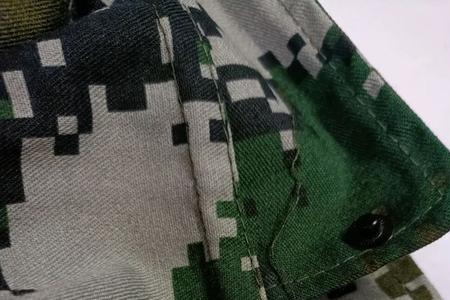 军训服太透里面怎么穿