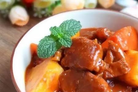 西红柿煮牛肉怎么烧嫩一点