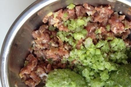 芹菜饺子馅煮了后就变颜色了