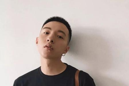 寸头长长了用什么发膏整理一下