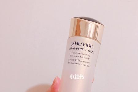 悦薇御光臻颜和珀翡啥区别