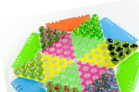 一子跳棋和空跳棋有什么区别
