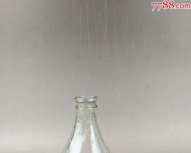 小玻璃瓶啥意思