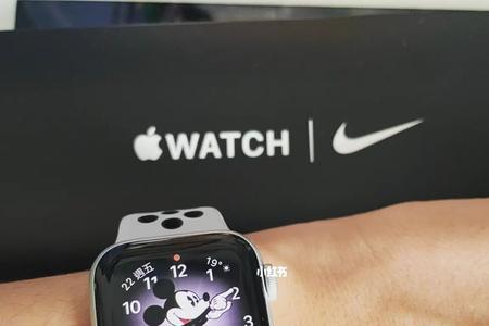 iwatchse充电不显示屏幕吗