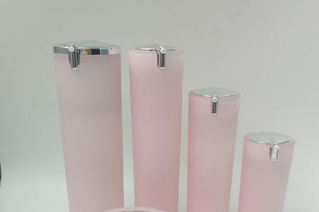 水乳上面的小盖子可以不要吗