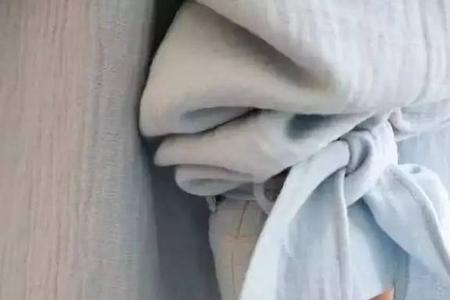 衣服袖口扎人怎么处理