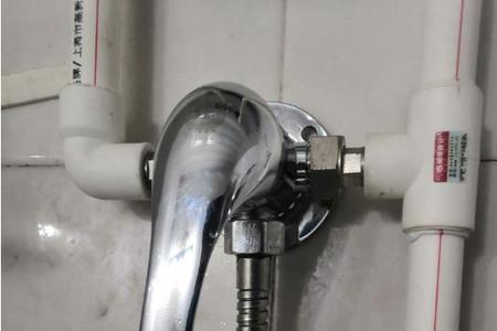热水器淋浴开关怎么拆