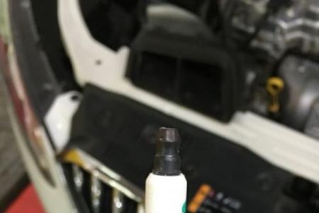 英朗火花塞里有机油是怎么回事