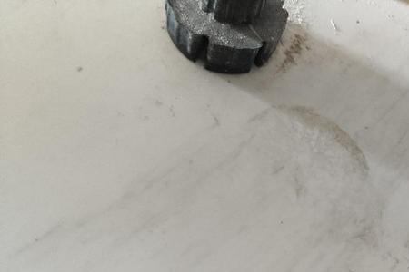怎样去除瓷砖上的污渍