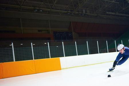 短道速滑什么是套圈