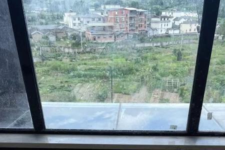 人字拼和直拼地板哪个好