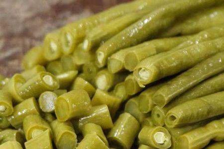 纯净水桶腌豇豆泡菜的做法