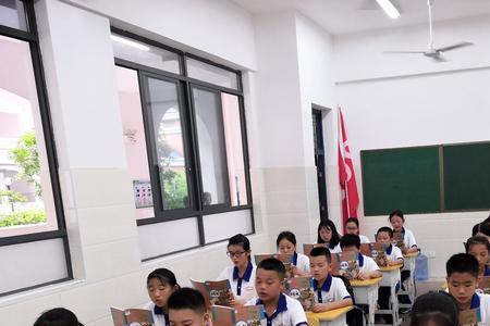 湖南学校上学带什么衣服