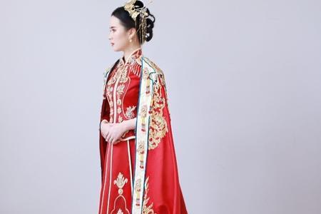 凤冠霞帔十里红妆标准
