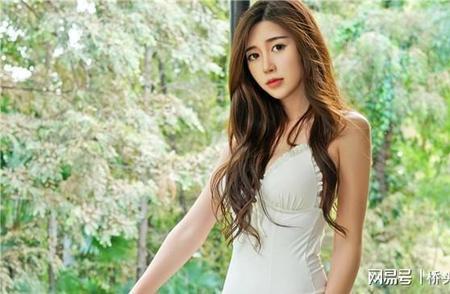 经常发朋友圈的女人是什么心理