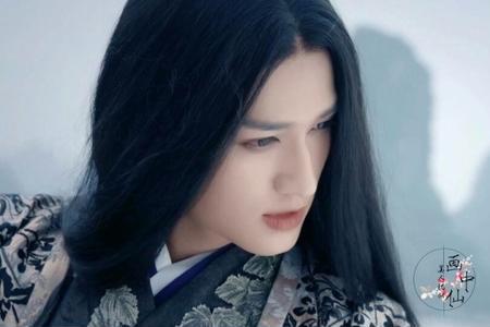 杀阡陌旁边的人是谁