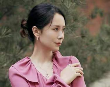 深林窈窕的窈窕什么意思
