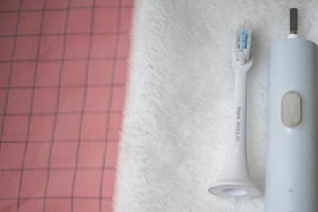 小米电动牙刷用力就停了