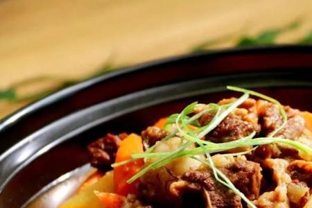 牛腩肉适合炒还是炖