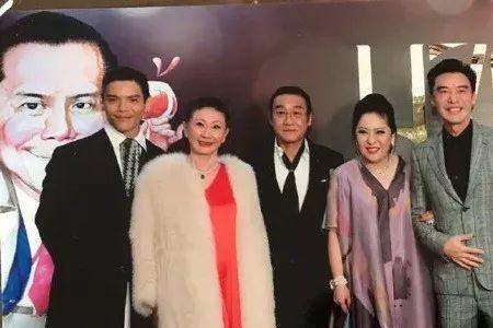 向华强为什么代言传奇