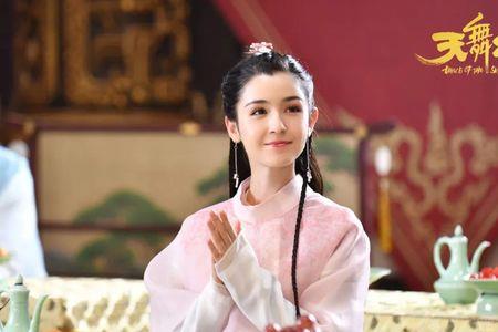 哈妮克孜出演平凡英雄了吗