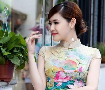 与男人见面女生喜欢旗袍的原因
