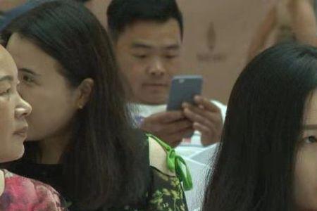 相亲的女生看电影要带什么