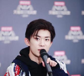 易烊千玺的家族成员