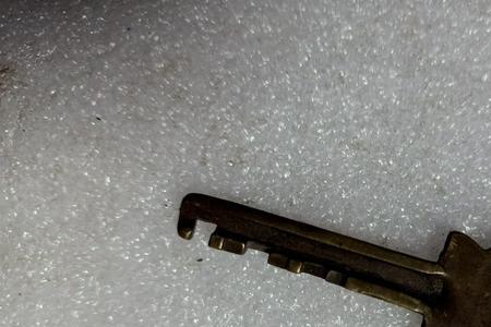怎么去掉钥匙上的锈味